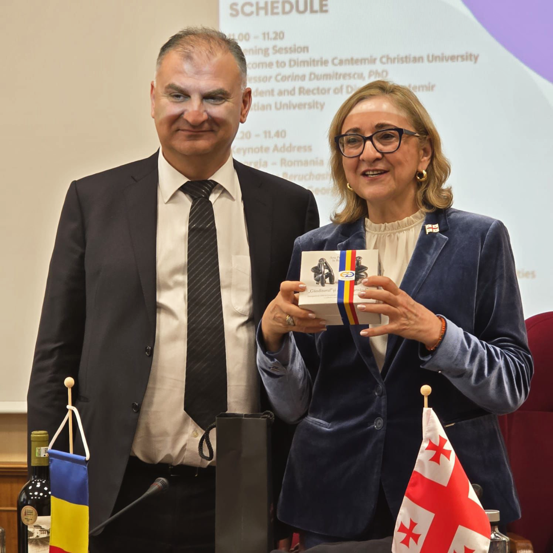 კავკასიის უნივერსიტეტის პრეზიდენტი ბუქარესტში დიმიტრი კანტემირის საპატიო მედლით დაჯილდოვდა